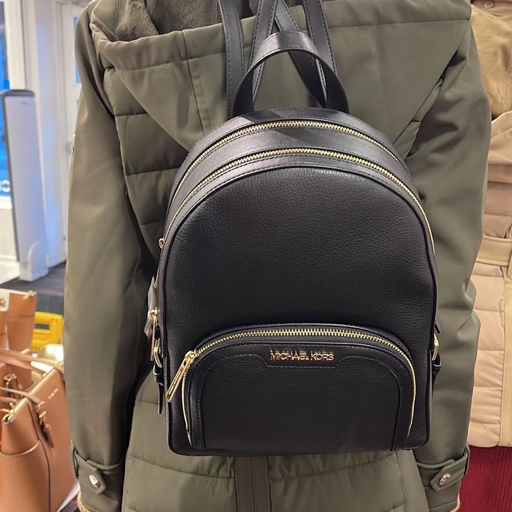 MICHAEL KORS Jaycee Medium zip pocket Pebbled Leather Backpack BLACK color